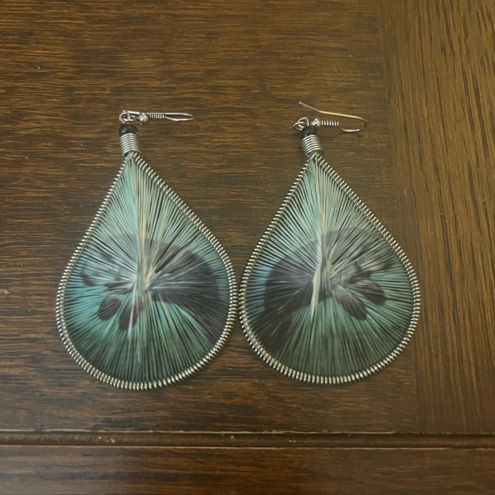 SOLD | gorgeous feathery oval earrings